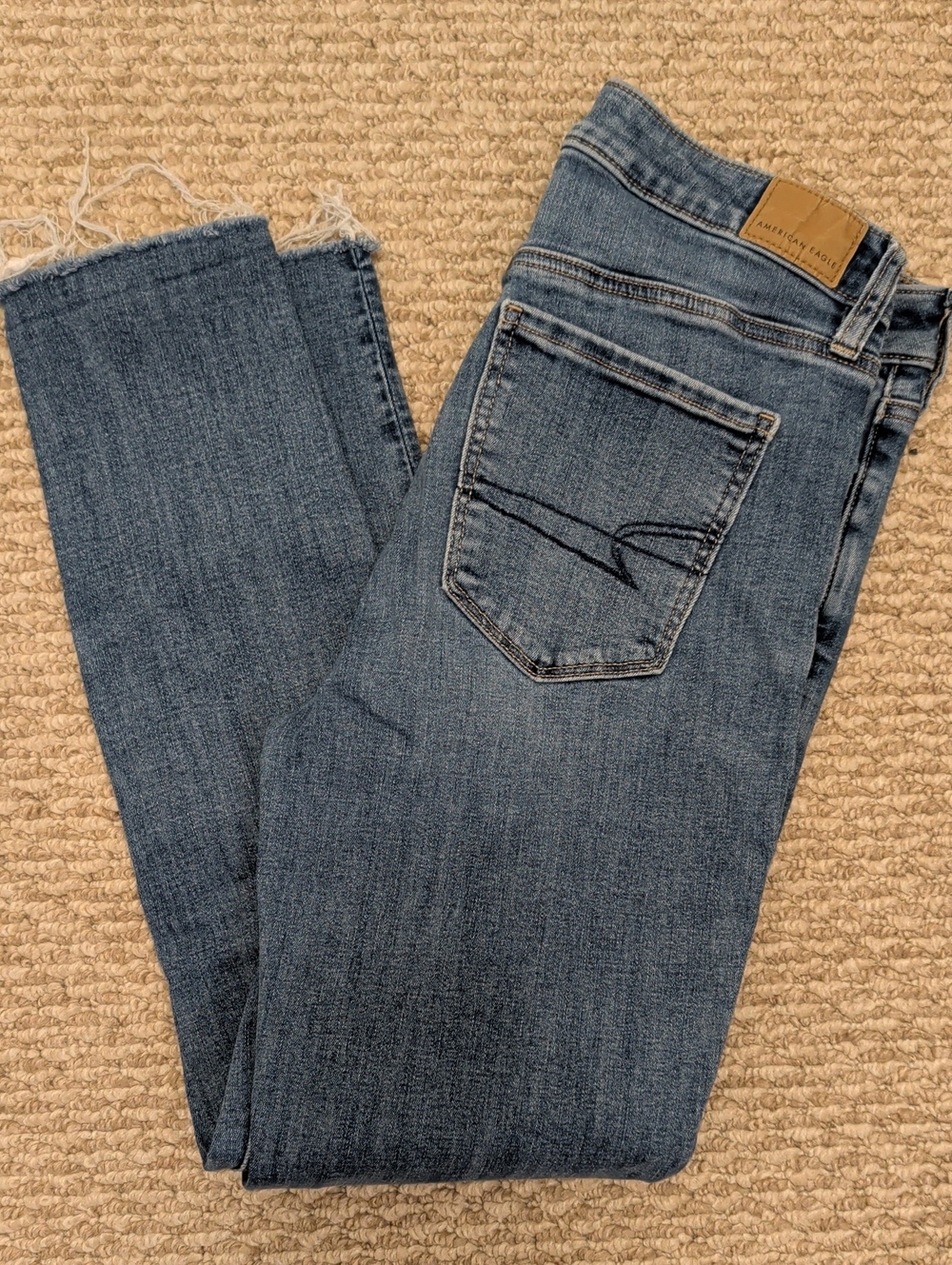 American Eagle Outfitters Medium Blue High-Rise Jegging Crop Jeans Size 10